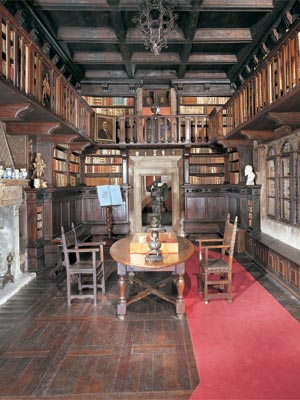 La Sala Vittoria - Biblioteca della Casa del Podest&agrave; - Fondazione Ugo Da Como